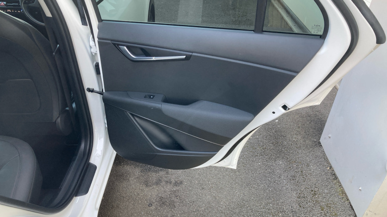 Kia Niro 1.6 GDi Hybrid 3 5dr DCT Hybrid Estate